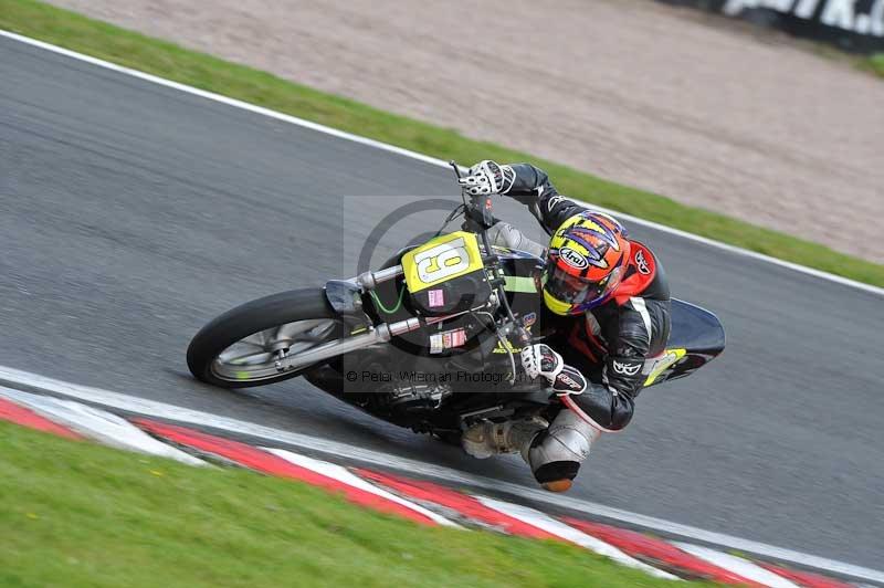 Motorcycle action photographs;Trackday digital images;event digital images;eventdigitalimages;no limits trackday;oulton park;oulton park circuit cheshire;oulton park photographs;peter wileman photography;trackday;trackday photos