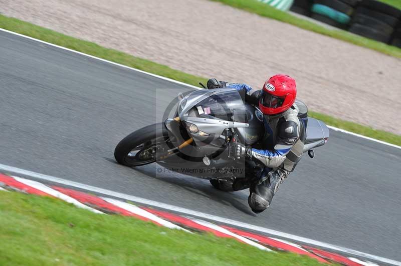 Motorcycle action photographs;Trackday digital images;event digital images;eventdigitalimages;no limits trackday;oulton park;oulton park circuit cheshire;oulton park photographs;peter wileman photography;trackday;trackday photos