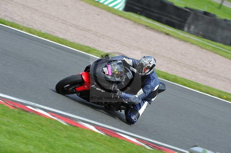 Motorcycle action photographs;Trackday digital images;event digital images;eventdigitalimages;no limits trackday;oulton park;oulton park circuit cheshire;oulton park photographs;peter wileman photography;trackday;trackday photos