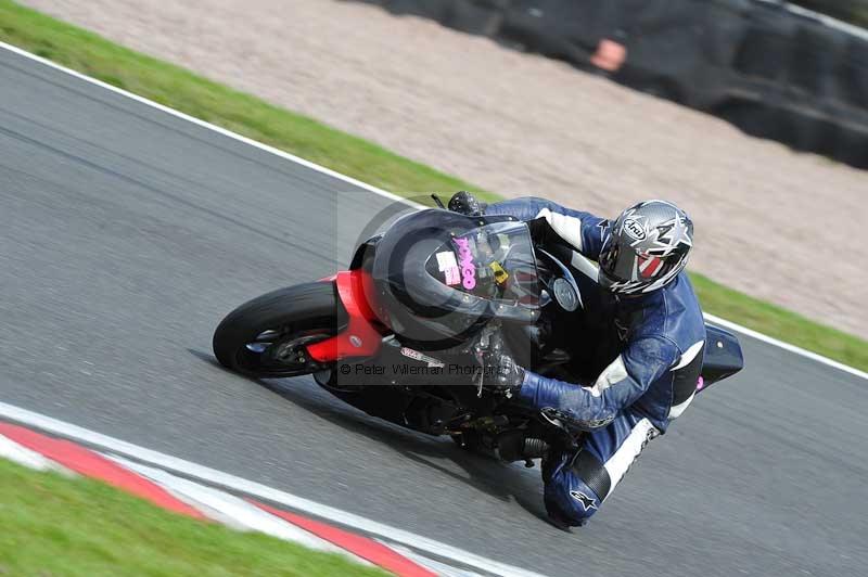 Motorcycle action photographs;Trackday digital images;event digital images;eventdigitalimages;no limits trackday;oulton park;oulton park circuit cheshire;oulton park photographs;peter wileman photography;trackday;trackday photos