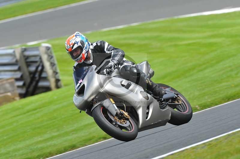 Motorcycle action photographs;Trackday digital images;event digital images;eventdigitalimages;no limits trackday;oulton park;oulton park circuit cheshire;oulton park photographs;peter wileman photography;trackday;trackday photos