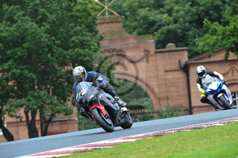 Motorcycle action photographs;Trackday digital images;event digital images;eventdigitalimages;no limits trackday;oulton park;oulton park circuit cheshire;oulton park photographs;peter wileman photography;trackday;trackday photos