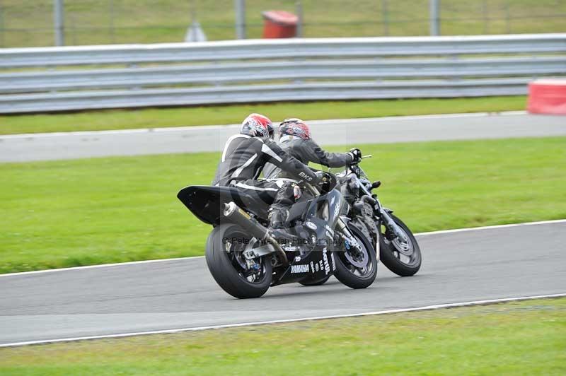 Motorcycle action photographs;Trackday digital images;event digital images;eventdigitalimages;no limits trackday;oulton park;oulton park circuit cheshire;oulton park photographs;peter wileman photography;trackday;trackday photos
