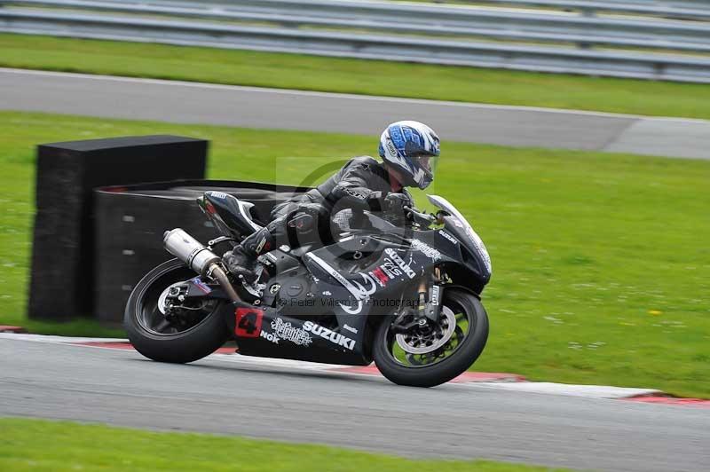 Motorcycle action photographs;Trackday digital images;event digital images;eventdigitalimages;no limits trackday;oulton park;oulton park circuit cheshire;oulton park photographs;peter wileman photography;trackday;trackday photos