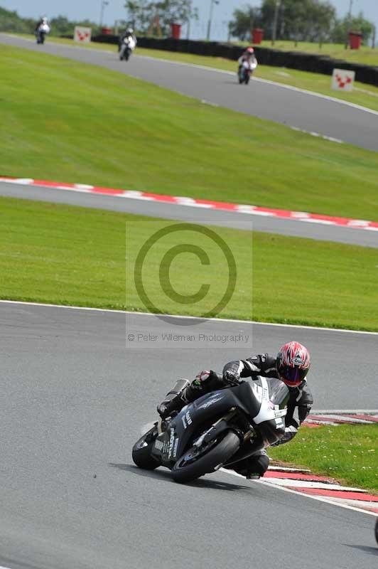 Motorcycle action photographs;Trackday digital images;event digital images;eventdigitalimages;no limits trackday;oulton park;oulton park circuit cheshire;oulton park photographs;peter wileman photography;trackday;trackday photos