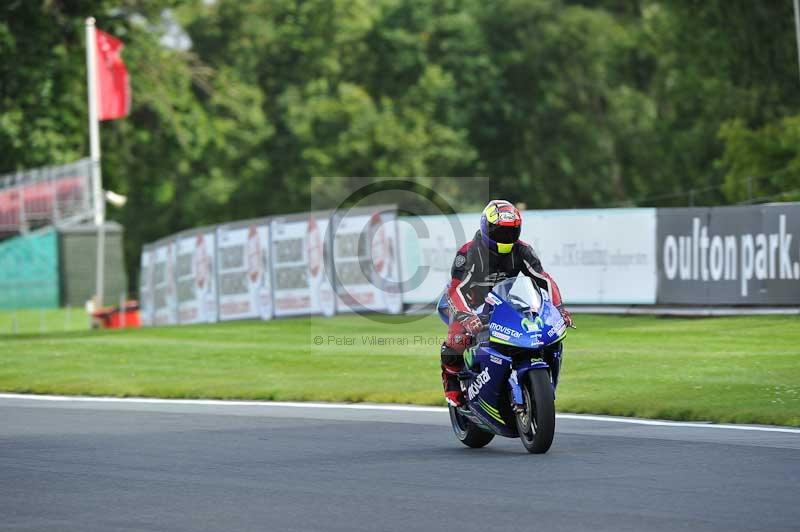 Motorcycle action photographs;Trackday digital images;event digital images;eventdigitalimages;no limits trackday;oulton park;oulton park circuit cheshire;oulton park photographs;peter wileman photography;trackday;trackday photos