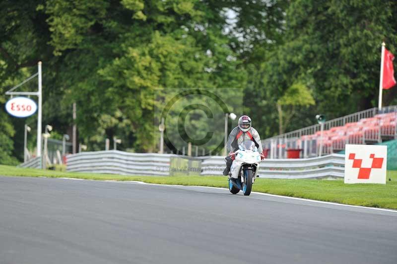 Motorcycle action photographs;Trackday digital images;event digital images;eventdigitalimages;no limits trackday;oulton park;oulton park circuit cheshire;oulton park photographs;peter wileman photography;trackday;trackday photos