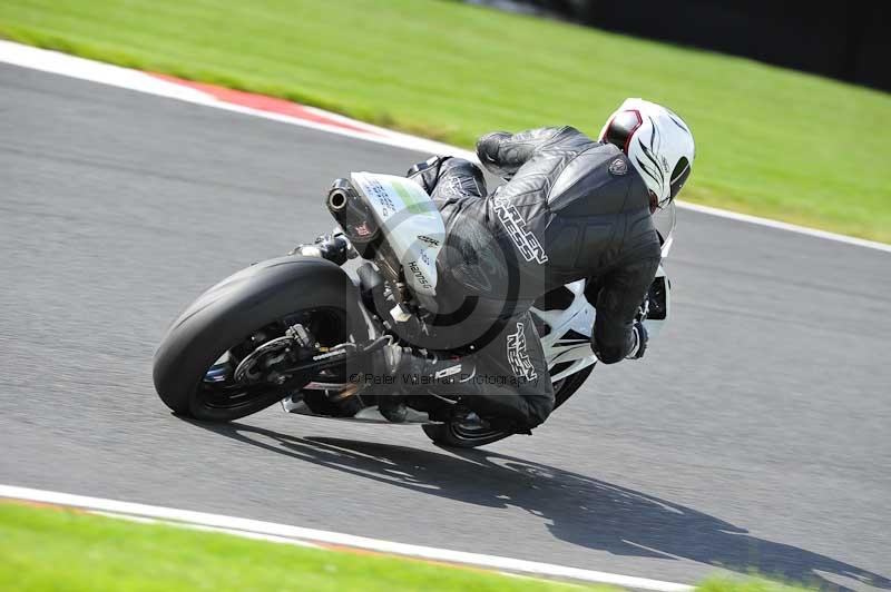 Motorcycle action photographs;Trackday digital images;event digital images;eventdigitalimages;no limits trackday;oulton park;oulton park circuit cheshire;oulton park photographs;peter wileman photography;trackday;trackday photos