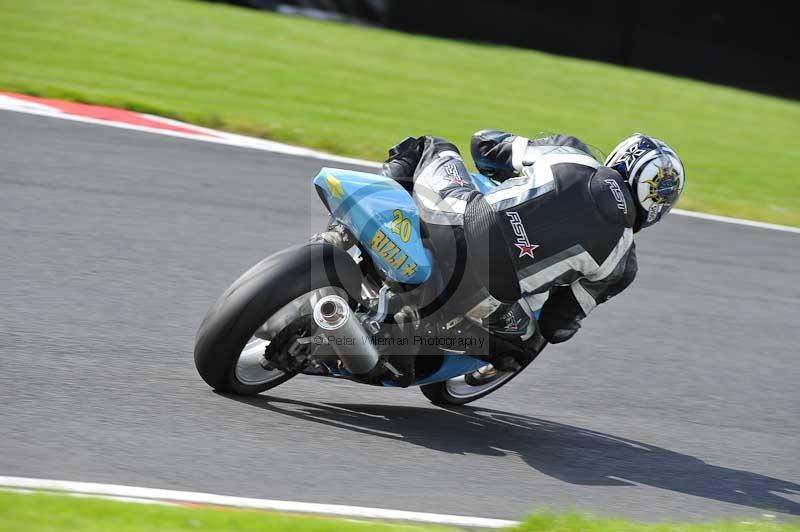 Motorcycle action photographs;Trackday digital images;event digital images;eventdigitalimages;no limits trackday;oulton park;oulton park circuit cheshire;oulton park photographs;peter wileman photography;trackday;trackday photos