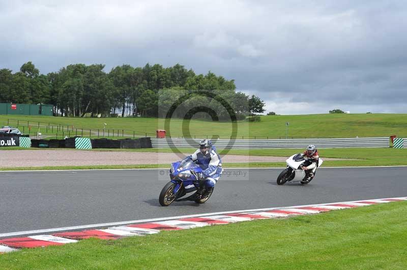 Motorcycle action photographs;Trackday digital images;event digital images;eventdigitalimages;no limits trackday;oulton park;oulton park circuit cheshire;oulton park photographs;peter wileman photography;trackday;trackday photos