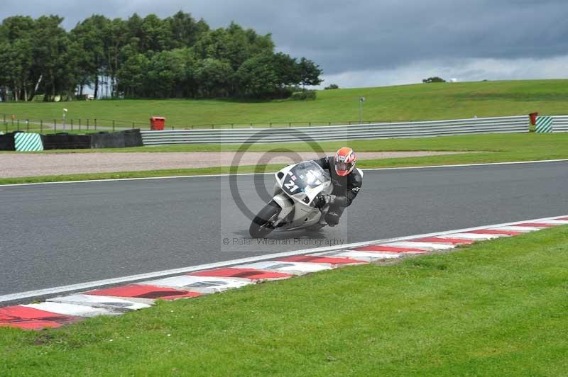 Motorcycle action photographs;Trackday digital images;event digital images;eventdigitalimages;no limits trackday;oulton park;oulton park circuit cheshire;oulton park photographs;peter wileman photography;trackday;trackday photos