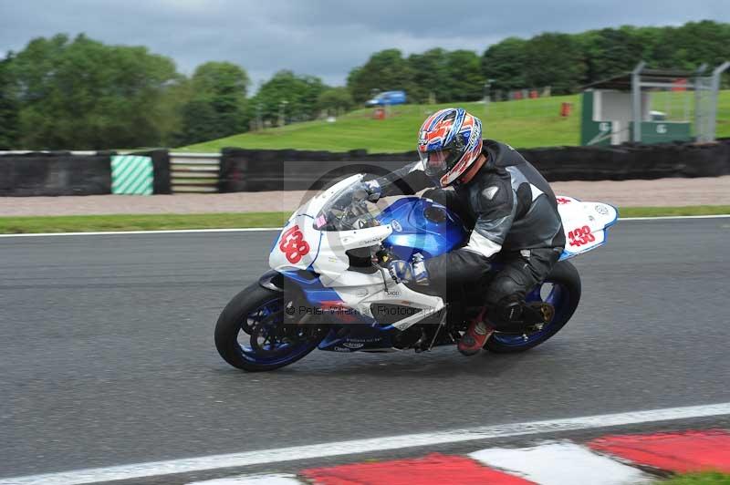 Motorcycle action photographs;Trackday digital images;event digital images;eventdigitalimages;no limits trackday;oulton park;oulton park circuit cheshire;oulton park photographs;peter wileman photography;trackday;trackday photos