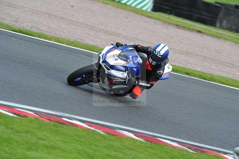 Motorcycle action photographs;Trackday digital images;event digital images;eventdigitalimages;no limits trackday;oulton park;oulton park circuit cheshire;oulton park photographs;peter wileman photography;trackday;trackday photos