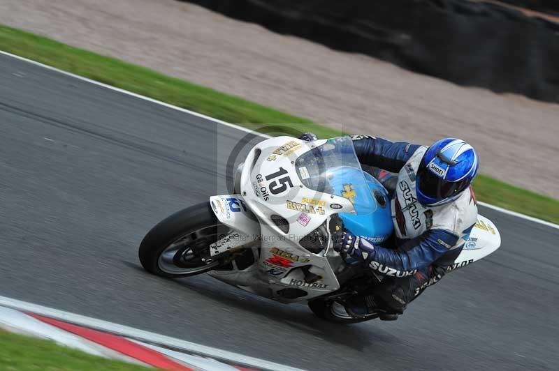 Motorcycle action photographs;Trackday digital images;event digital images;eventdigitalimages;no limits trackday;oulton park;oulton park circuit cheshire;oulton park photographs;peter wileman photography;trackday;trackday photos