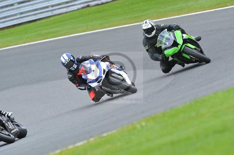 Motorcycle action photographs;Trackday digital images;event digital images;eventdigitalimages;no limits trackday;oulton park;oulton park circuit cheshire;oulton park photographs;peter wileman photography;trackday;trackday photos