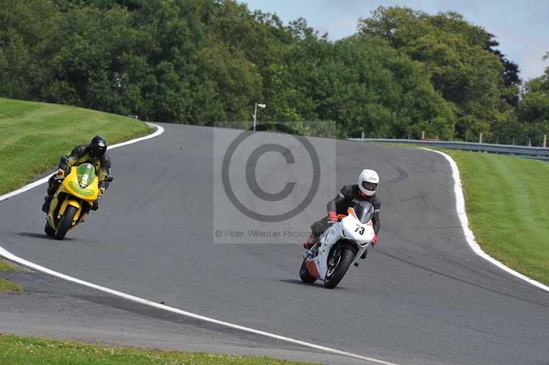 Motorcycle action photographs;Trackday digital images;event digital images;eventdigitalimages;no limits trackday;oulton park;oulton park circuit cheshire;oulton park photographs;peter wileman photography;trackday;trackday photos