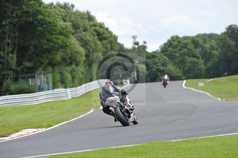 Motorcycle action photographs;Trackday digital images;event digital images;eventdigitalimages;no limits trackday;oulton park;oulton park circuit cheshire;oulton park photographs;peter wileman photography;trackday;trackday photos