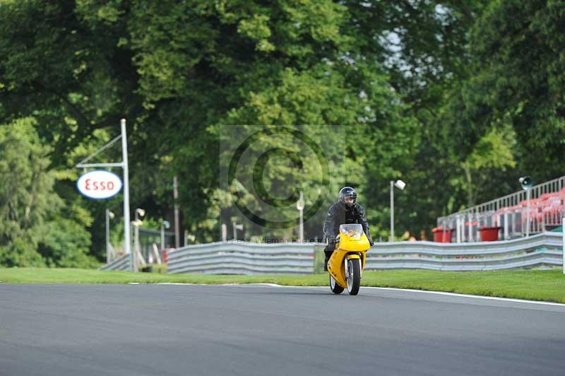 Motorcycle action photographs;Trackday digital images;event digital images;eventdigitalimages;no limits trackday;oulton park;oulton park circuit cheshire;oulton park photographs;peter wileman photography;trackday;trackday photos