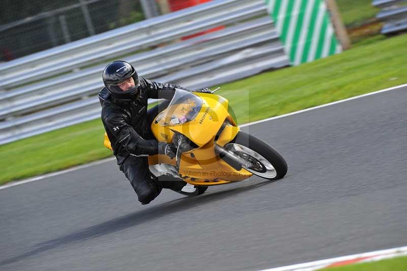 Motorcycle action photographs;Trackday digital images;event digital images;eventdigitalimages;no limits trackday;oulton park;oulton park circuit cheshire;oulton park photographs;peter wileman photography;trackday;trackday photos