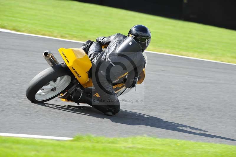 Motorcycle action photographs;Trackday digital images;event digital images;eventdigitalimages;no limits trackday;oulton park;oulton park circuit cheshire;oulton park photographs;peter wileman photography;trackday;trackday photos