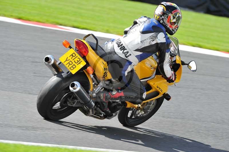 Motorcycle action photographs;Trackday digital images;event digital images;eventdigitalimages;no limits trackday;oulton park;oulton park circuit cheshire;oulton park photographs;peter wileman photography;trackday;trackday photos