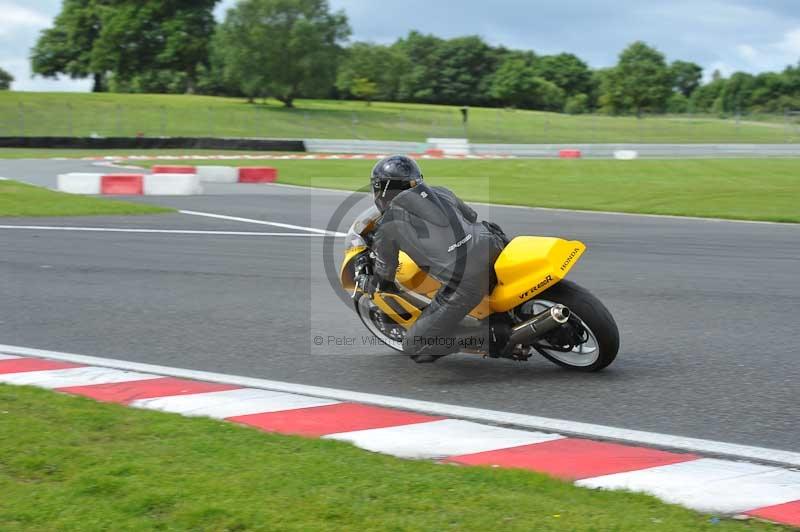Motorcycle action photographs;Trackday digital images;event digital images;eventdigitalimages;no limits trackday;oulton park;oulton park circuit cheshire;oulton park photographs;peter wileman photography;trackday;trackday photos