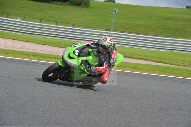 Motorcycle action photographs;Trackday digital images;event digital images;eventdigitalimages;no limits trackday;oulton park;oulton park circuit cheshire;oulton park photographs;peter wileman photography;trackday;trackday photos