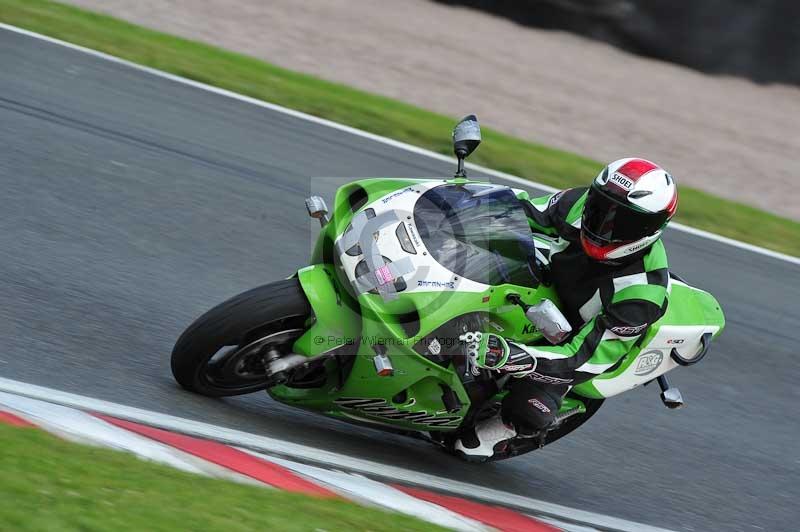 Motorcycle action photographs;Trackday digital images;event digital images;eventdigitalimages;no limits trackday;oulton park;oulton park circuit cheshire;oulton park photographs;peter wileman photography;trackday;trackday photos