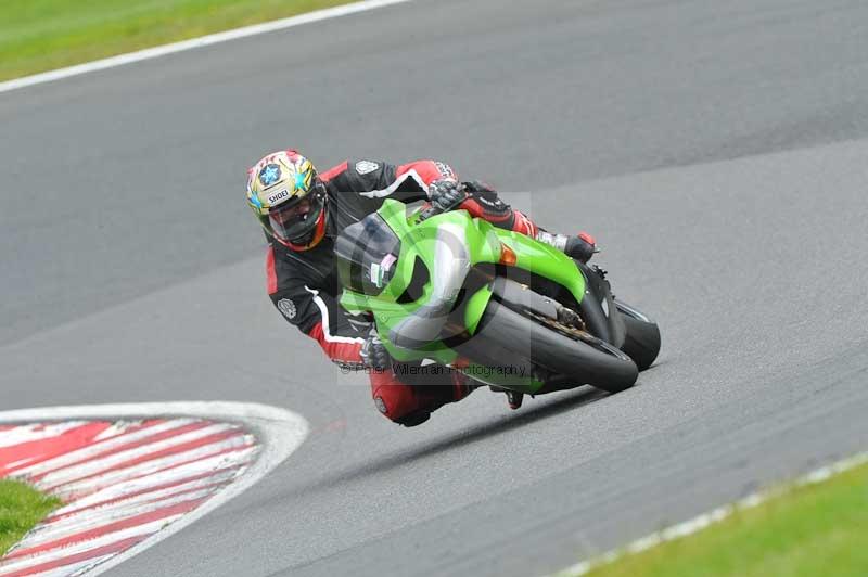 Motorcycle action photographs;Trackday digital images;event digital images;eventdigitalimages;no limits trackday;oulton park;oulton park circuit cheshire;oulton park photographs;peter wileman photography;trackday;trackday photos