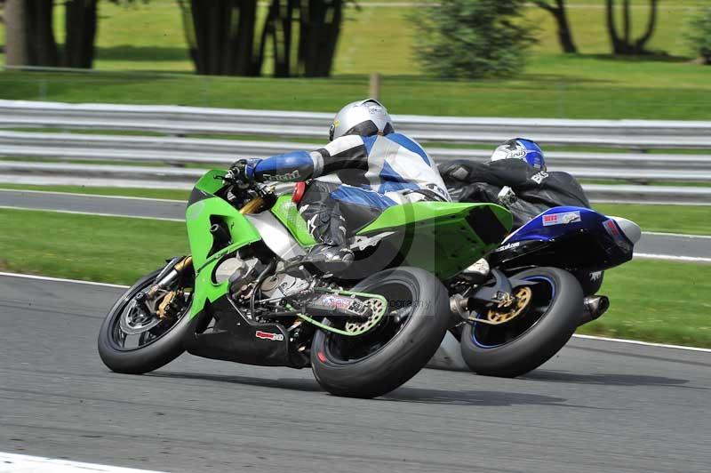 Motorcycle action photographs;Trackday digital images;event digital images;eventdigitalimages;no limits trackday;oulton park;oulton park circuit cheshire;oulton park photographs;peter wileman photography;trackday;trackday photos