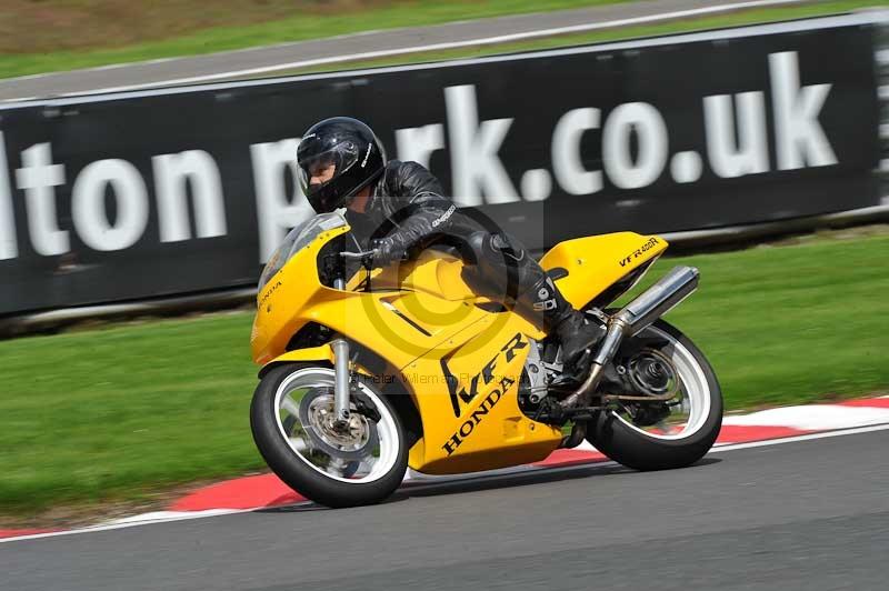 Motorcycle action photographs;Trackday digital images;event digital images;eventdigitalimages;no limits trackday;oulton park;oulton park circuit cheshire;oulton park photographs;peter wileman photography;trackday;trackday photos