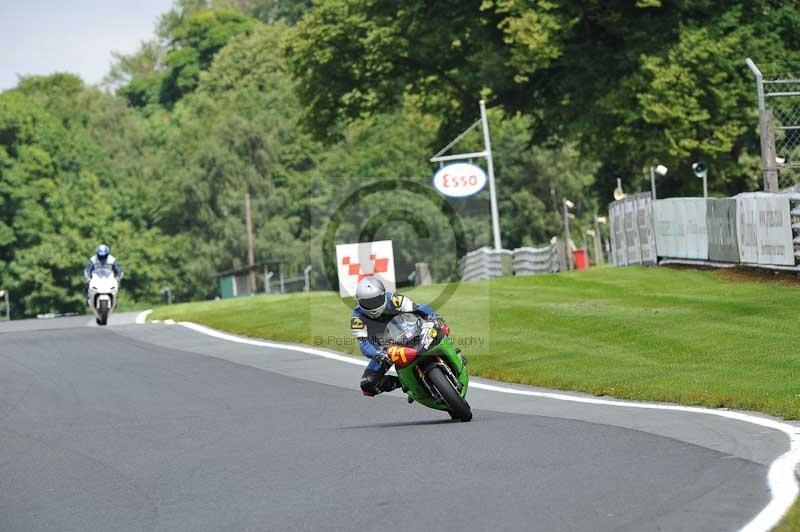 Motorcycle action photographs;Trackday digital images;event digital images;eventdigitalimages;no limits trackday;oulton park;oulton park circuit cheshire;oulton park photographs;peter wileman photography;trackday;trackday photos