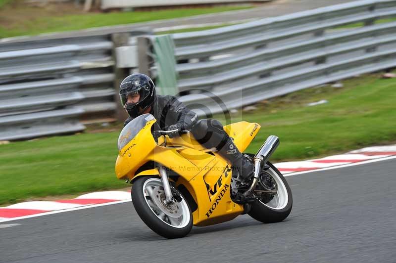 Motorcycle action photographs;Trackday digital images;event digital images;eventdigitalimages;no limits trackday;oulton park;oulton park circuit cheshire;oulton park photographs;peter wileman photography;trackday;trackday photos