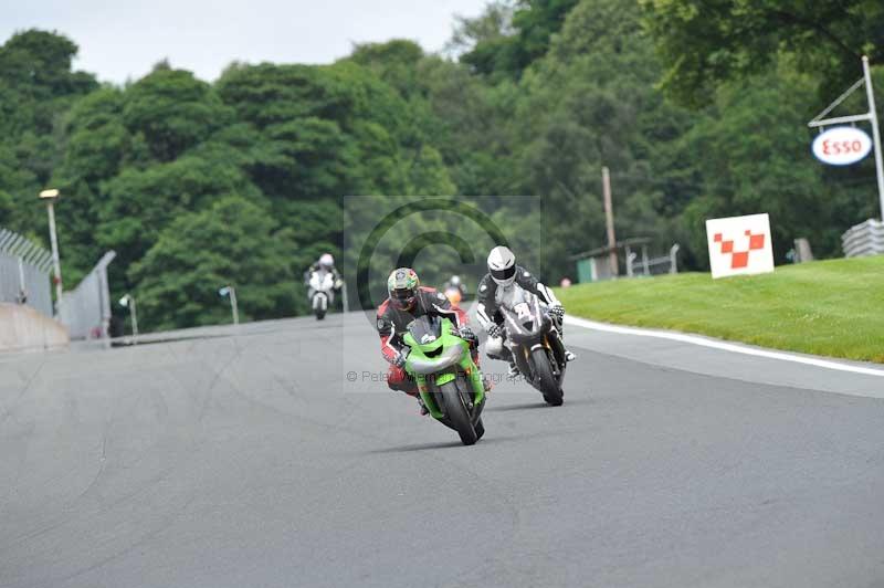 Motorcycle action photographs;Trackday digital images;event digital images;eventdigitalimages;no limits trackday;oulton park;oulton park circuit cheshire;oulton park photographs;peter wileman photography;trackday;trackday photos
