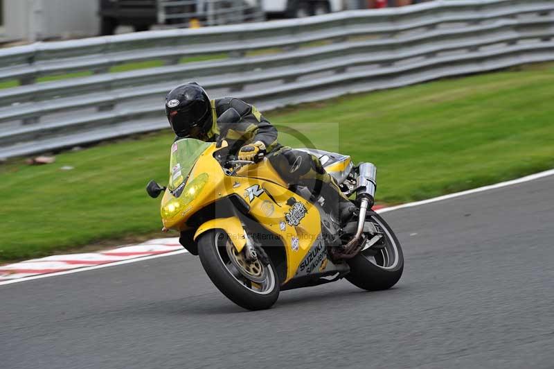 Motorcycle action photographs;Trackday digital images;event digital images;eventdigitalimages;no limits trackday;oulton park;oulton park circuit cheshire;oulton park photographs;peter wileman photography;trackday;trackday photos