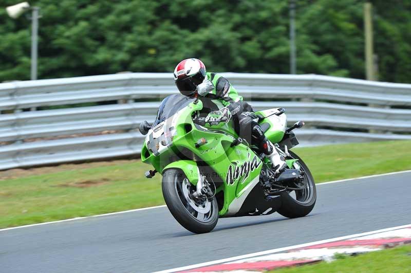 Motorcycle action photographs;Trackday digital images;event digital images;eventdigitalimages;no limits trackday;oulton park;oulton park circuit cheshire;oulton park photographs;peter wileman photography;trackday;trackday photos