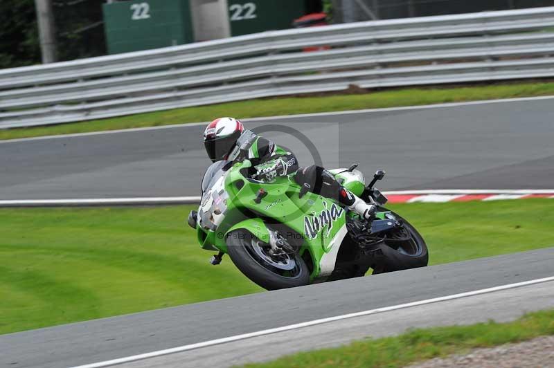 Motorcycle action photographs;Trackday digital images;event digital images;eventdigitalimages;no limits trackday;oulton park;oulton park circuit cheshire;oulton park photographs;peter wileman photography;trackday;trackday photos