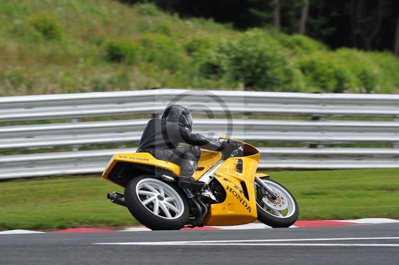 Motorcycle action photographs;Trackday digital images;event digital images;eventdigitalimages;no limits trackday;oulton park;oulton park circuit cheshire;oulton park photographs;peter wileman photography;trackday;trackday photos