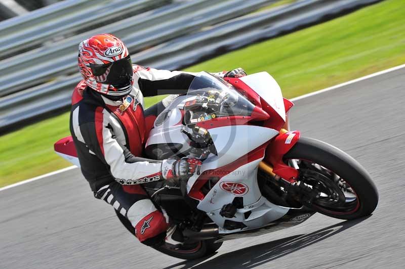 Motorcycle action photographs;Trackday digital images;event digital images;eventdigitalimages;no limits trackday;oulton park;oulton park circuit cheshire;oulton park photographs;peter wileman photography;trackday;trackday photos