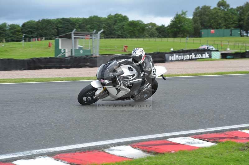 Motorcycle action photographs;Trackday digital images;event digital images;eventdigitalimages;no limits trackday;oulton park;oulton park circuit cheshire;oulton park photographs;peter wileman photography;trackday;trackday photos