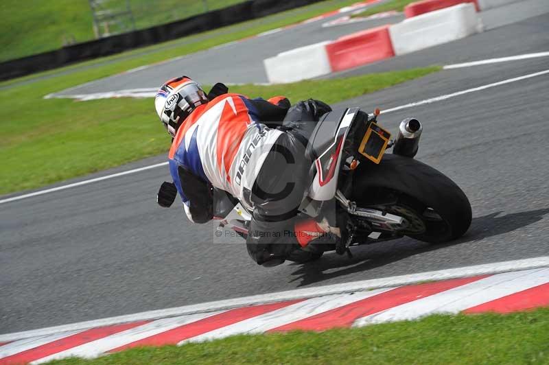 Motorcycle action photographs;Trackday digital images;event digital images;eventdigitalimages;no limits trackday;oulton park;oulton park circuit cheshire;oulton park photographs;peter wileman photography;trackday;trackday photos