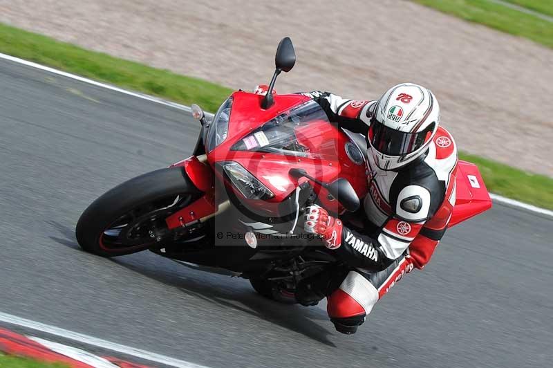 Motorcycle action photographs;Trackday digital images;event digital images;eventdigitalimages;no limits trackday;oulton park;oulton park circuit cheshire;oulton park photographs;peter wileman photography;trackday;trackday photos