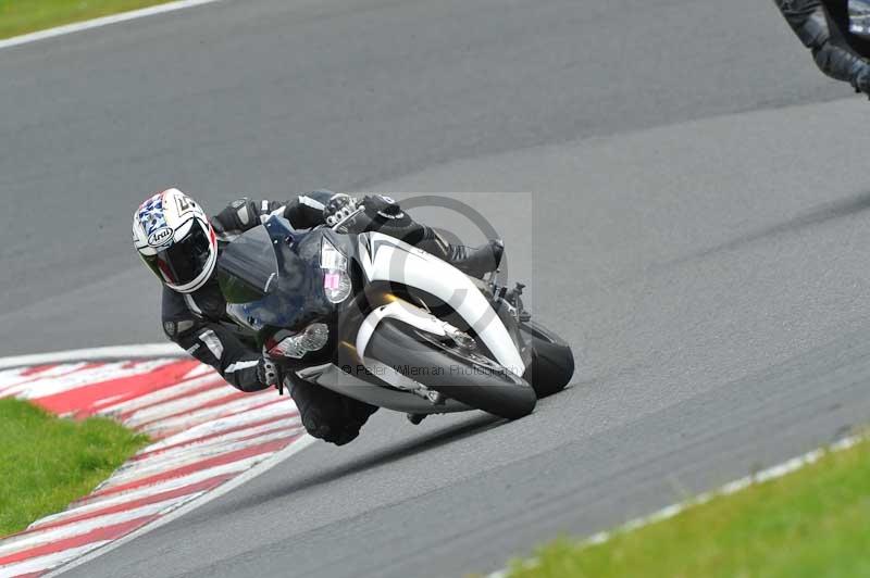 Motorcycle action photographs;Trackday digital images;event digital images;eventdigitalimages;no limits trackday;oulton park;oulton park circuit cheshire;oulton park photographs;peter wileman photography;trackday;trackday photos