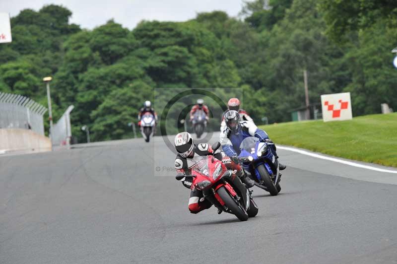 Motorcycle action photographs;Trackday digital images;event digital images;eventdigitalimages;no limits trackday;oulton park;oulton park circuit cheshire;oulton park photographs;peter wileman photography;trackday;trackday photos