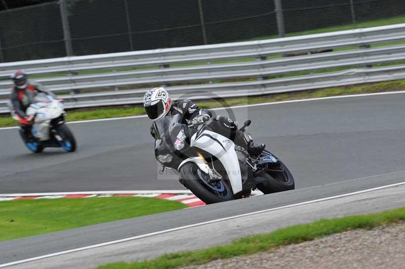 Motorcycle action photographs;Trackday digital images;event digital images;eventdigitalimages;no limits trackday;oulton park;oulton park circuit cheshire;oulton park photographs;peter wileman photography;trackday;trackday photos