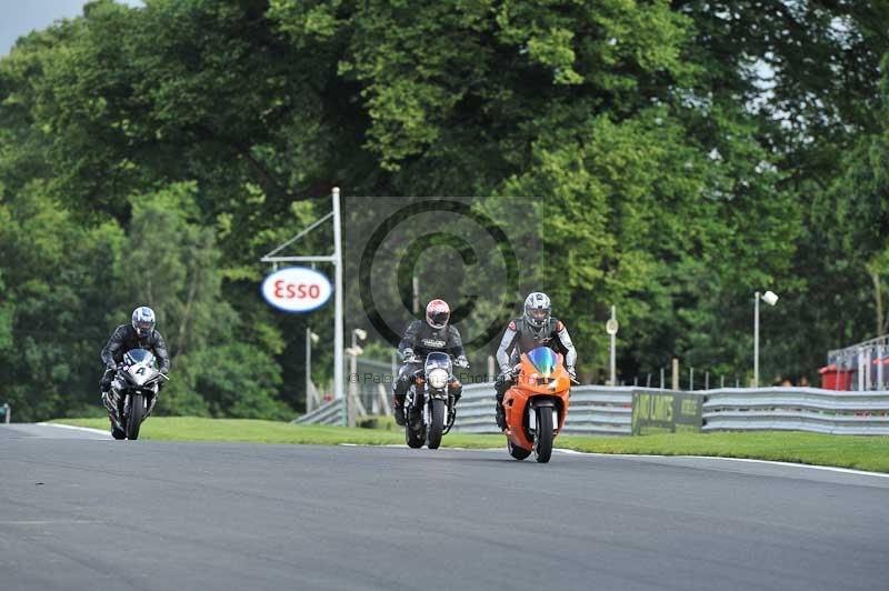 Motorcycle action photographs;Trackday digital images;event digital images;eventdigitalimages;no limits trackday;oulton park;oulton park circuit cheshire;oulton park photographs;peter wileman photography;trackday;trackday photos