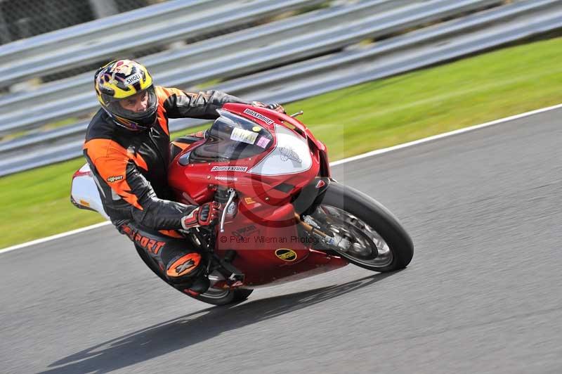 Motorcycle action photographs;Trackday digital images;event digital images;eventdigitalimages;no limits trackday;oulton park;oulton park circuit cheshire;oulton park photographs;peter wileman photography;trackday;trackday photos
