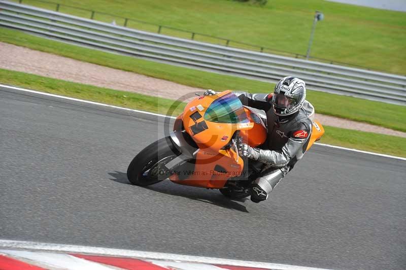 Motorcycle action photographs;Trackday digital images;event digital images;eventdigitalimages;no limits trackday;oulton park;oulton park circuit cheshire;oulton park photographs;peter wileman photography;trackday;trackday photos