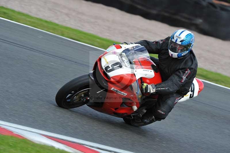 Motorcycle action photographs;Trackday digital images;event digital images;eventdigitalimages;no limits trackday;oulton park;oulton park circuit cheshire;oulton park photographs;peter wileman photography;trackday;trackday photos