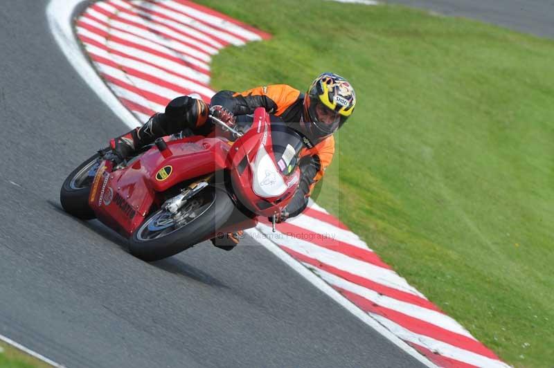 Motorcycle action photographs;Trackday digital images;event digital images;eventdigitalimages;no limits trackday;oulton park;oulton park circuit cheshire;oulton park photographs;peter wileman photography;trackday;trackday photos